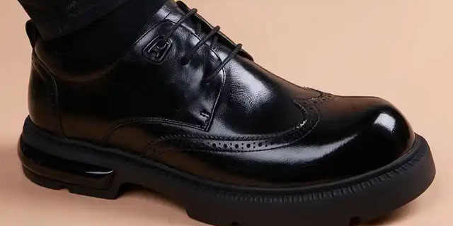 Leather shoes